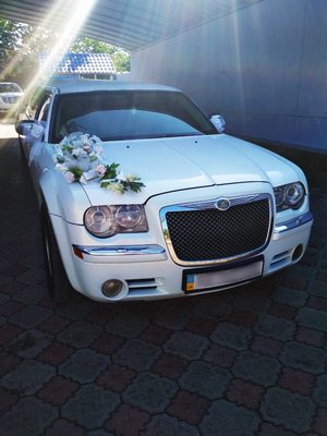 Chrysler 300c белый 2012 Chrysler 300c белый 2012